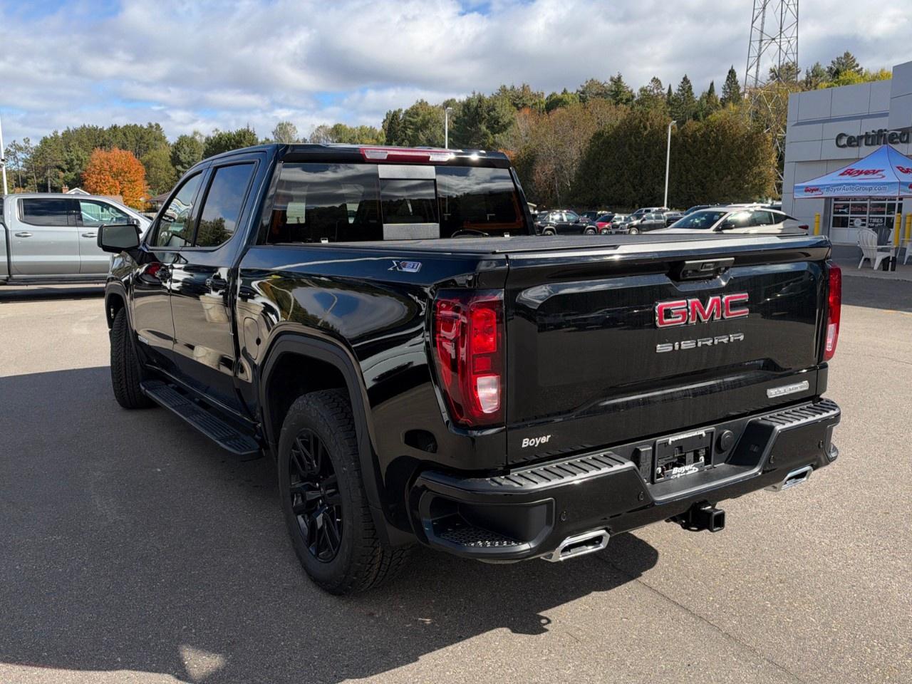 2026 GMC Sierra 1500 Crew Cab Short Box 4-Wheel Drive Elevation Photo