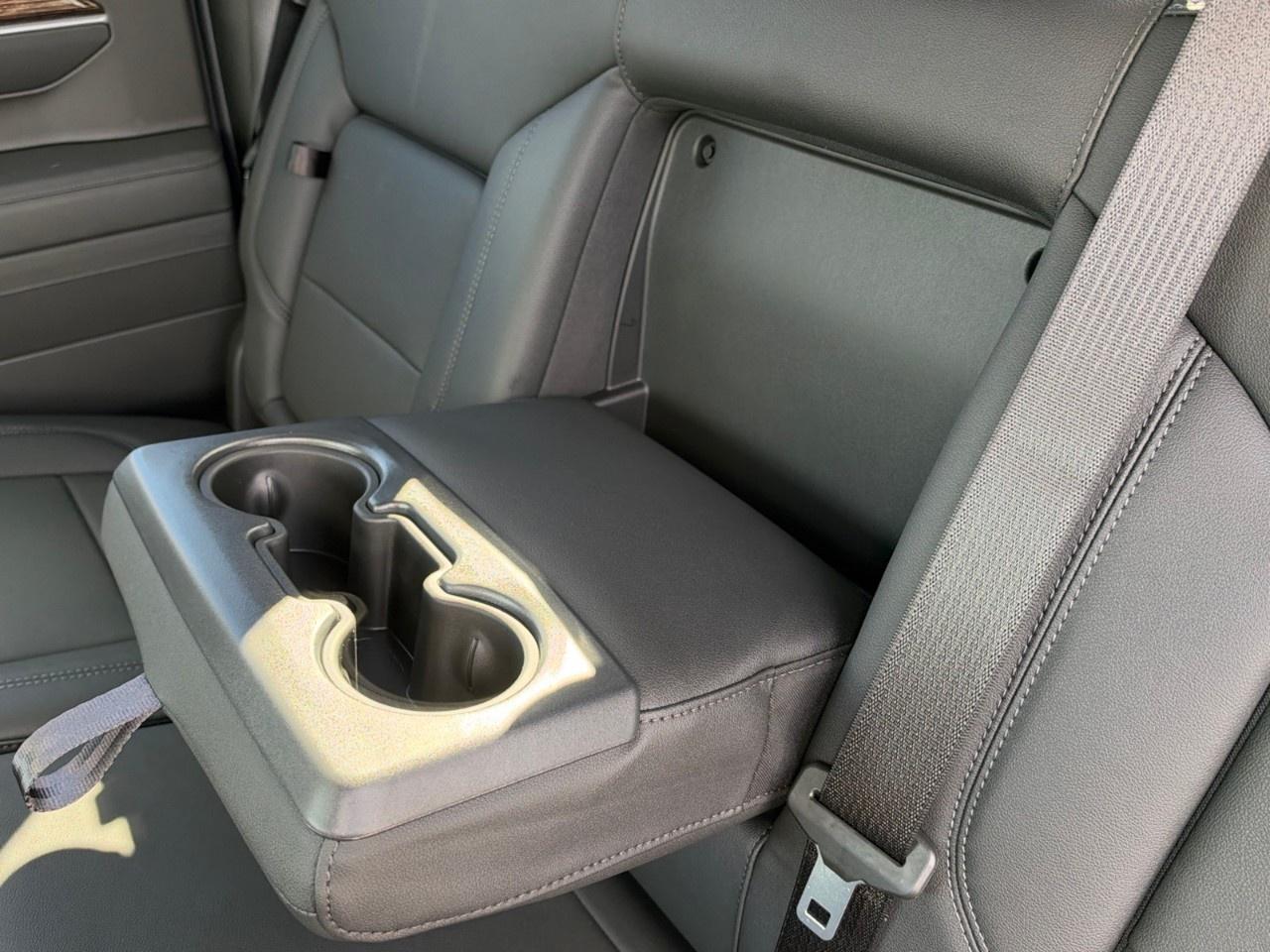 2026 GMC Sierra 1500 Crew Cab Short Box 4-Wheel Drive Elevation Photo