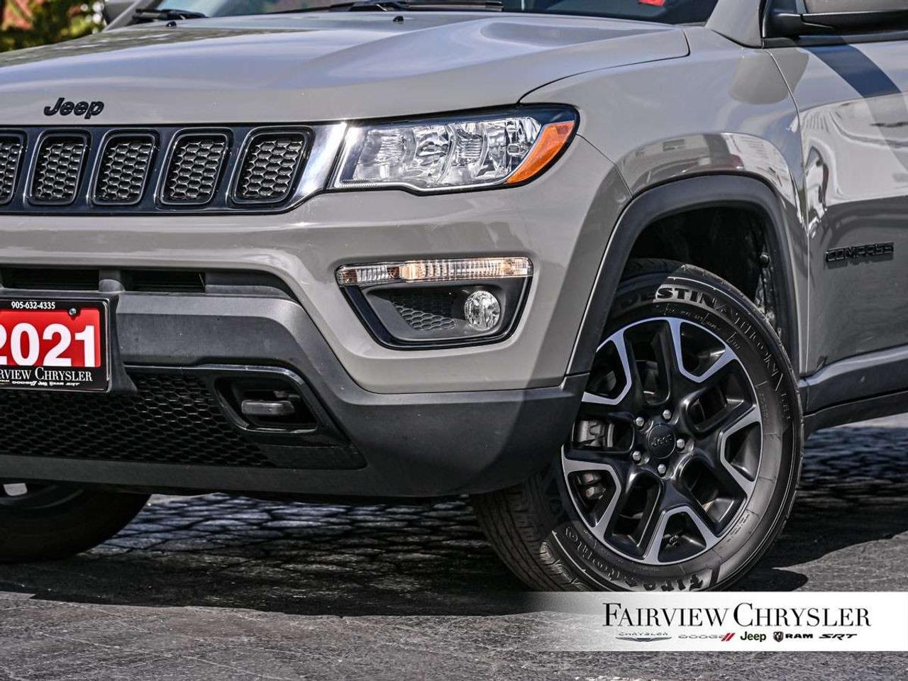 2021 Jeep Compass Upland Edition 4x4 UPLAND   HEATED SEATS   CARPLAY   PUSH BUTTON   DUAL CLIMATE   BACK UP CAMERA Photo