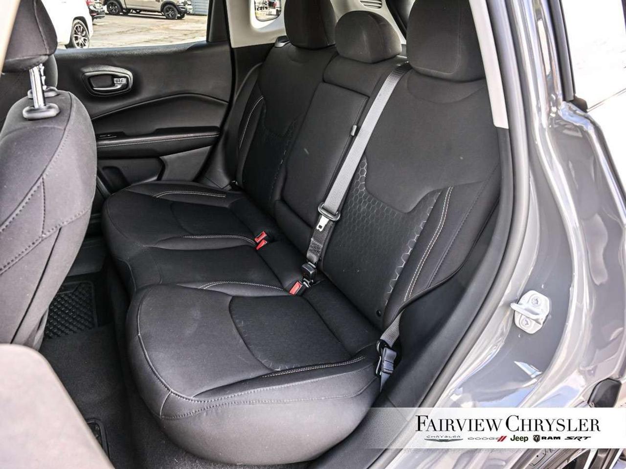 2021 Jeep Compass Upland Edition 4x4 UPLAND   HEATED SEATS   CARPLAY   PUSH BUTTON   DUAL CLIMATE   BACK UP CAMERA Photo