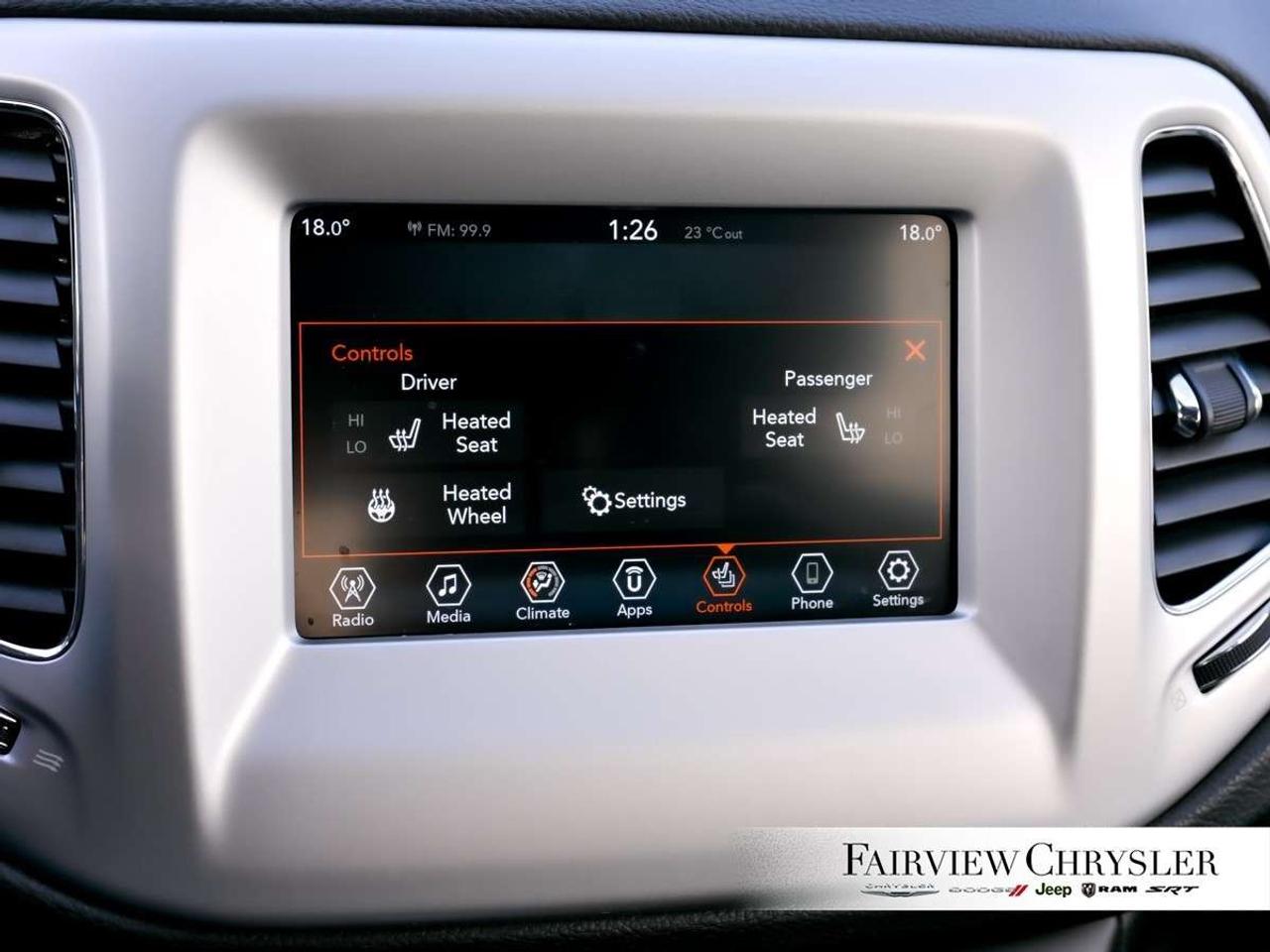 2021 Jeep Compass Upland Edition 4x4 UPLAND   HEATED SEATS   CARPLAY   PUSH BUTTON   DUAL CLIMATE   BACK UP CAMERA Photo