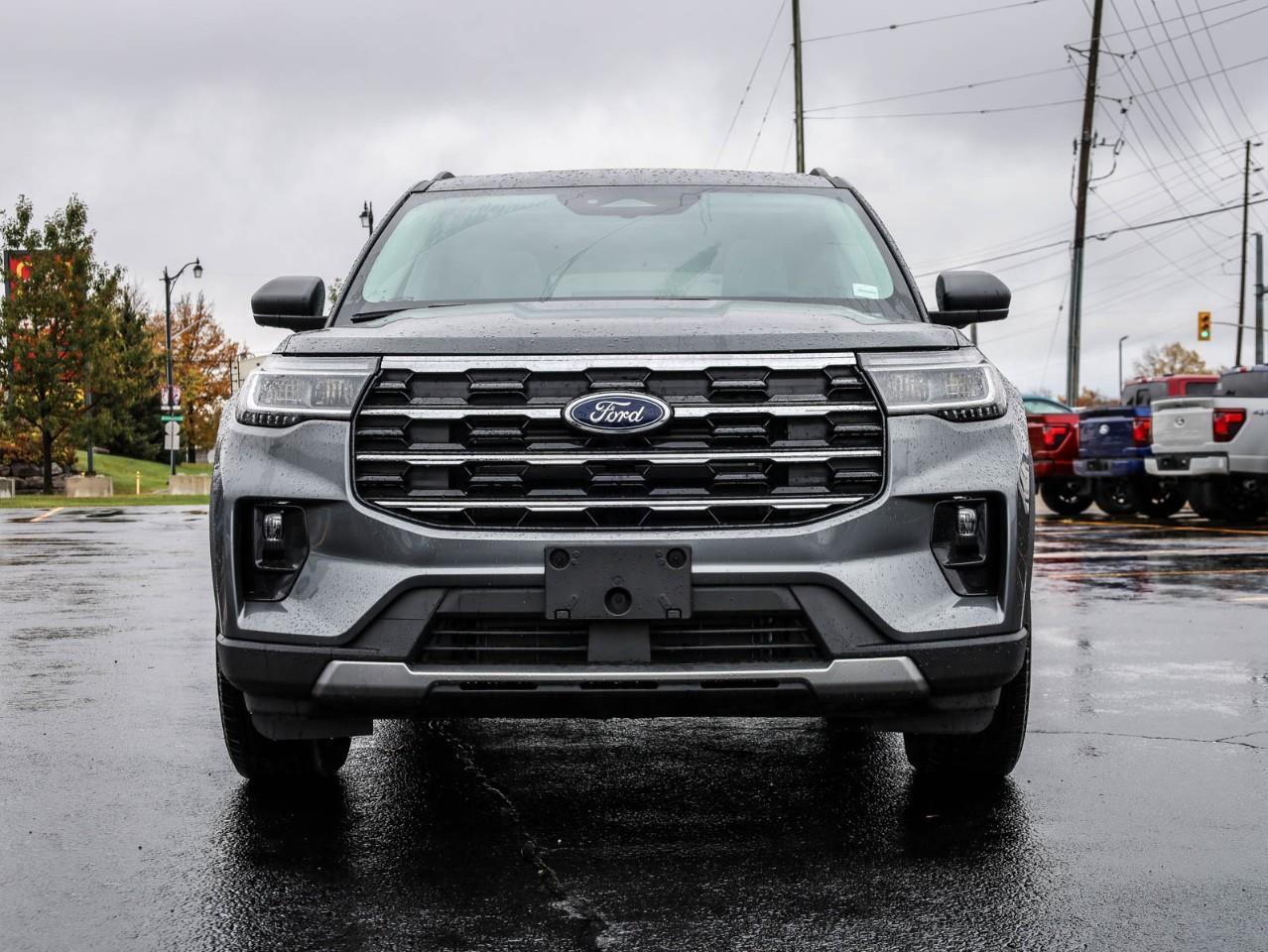 2026 Ford Explorer Active 4dr 4x4 Photo5