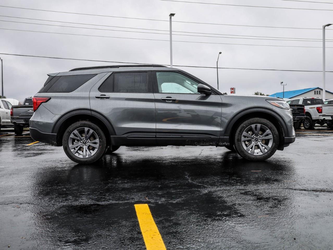 2026 Ford Explorer Active 4dr 4x4 Photo