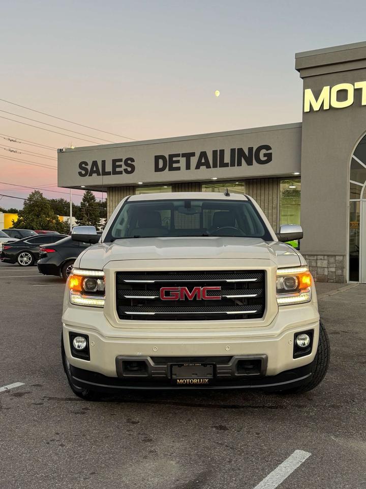 2015 GMC Sierra 1500 4WD Crew Cab 143.5 SLT Photo