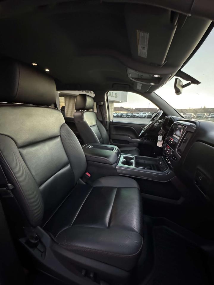 2015 GMC Sierra 1500 4WD Crew Cab 143.5 SLT Photo