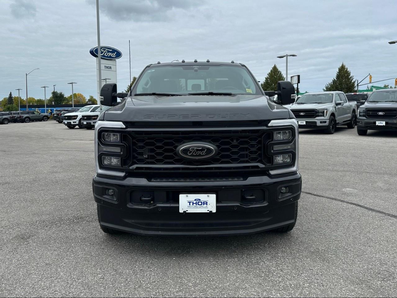 2026 Ford SUPER DUTY F-250 SRW  Photo5