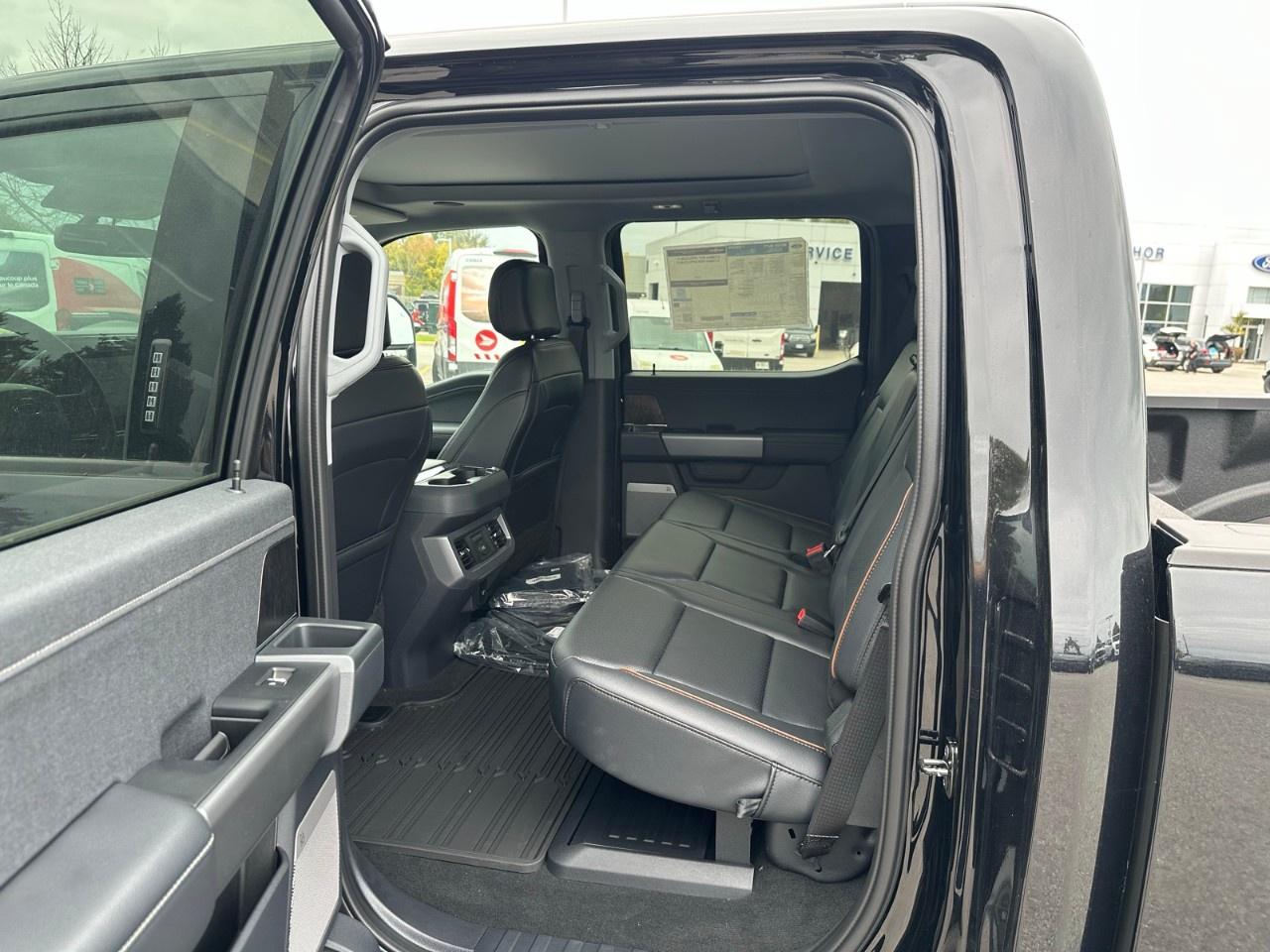2026 Ford SUPER DUTY F-250 SRW  Photo