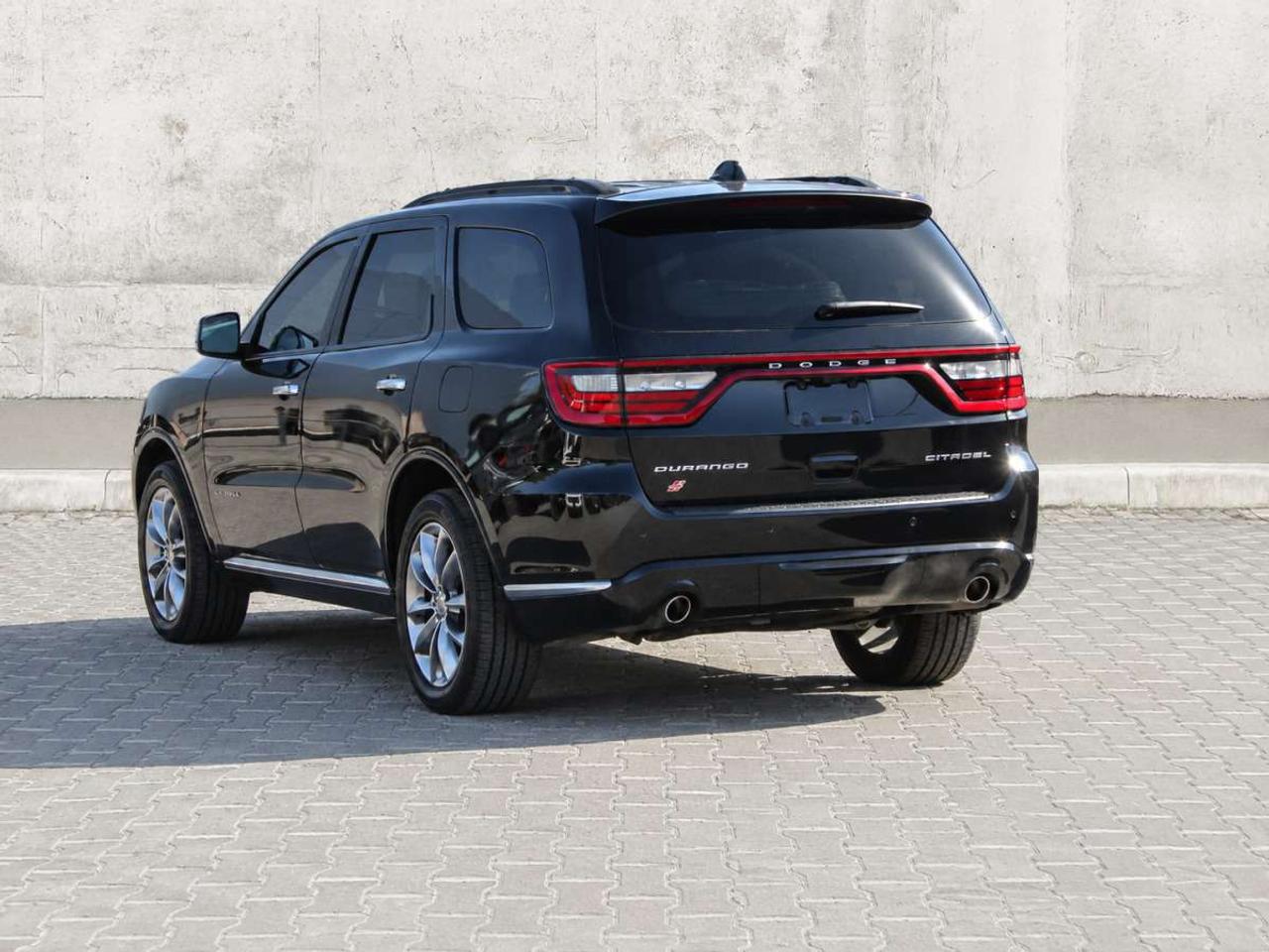 2022 Dodge Durango Citadel  Gps SiriusXM Sunroof ReverseCamera Parkin Photo