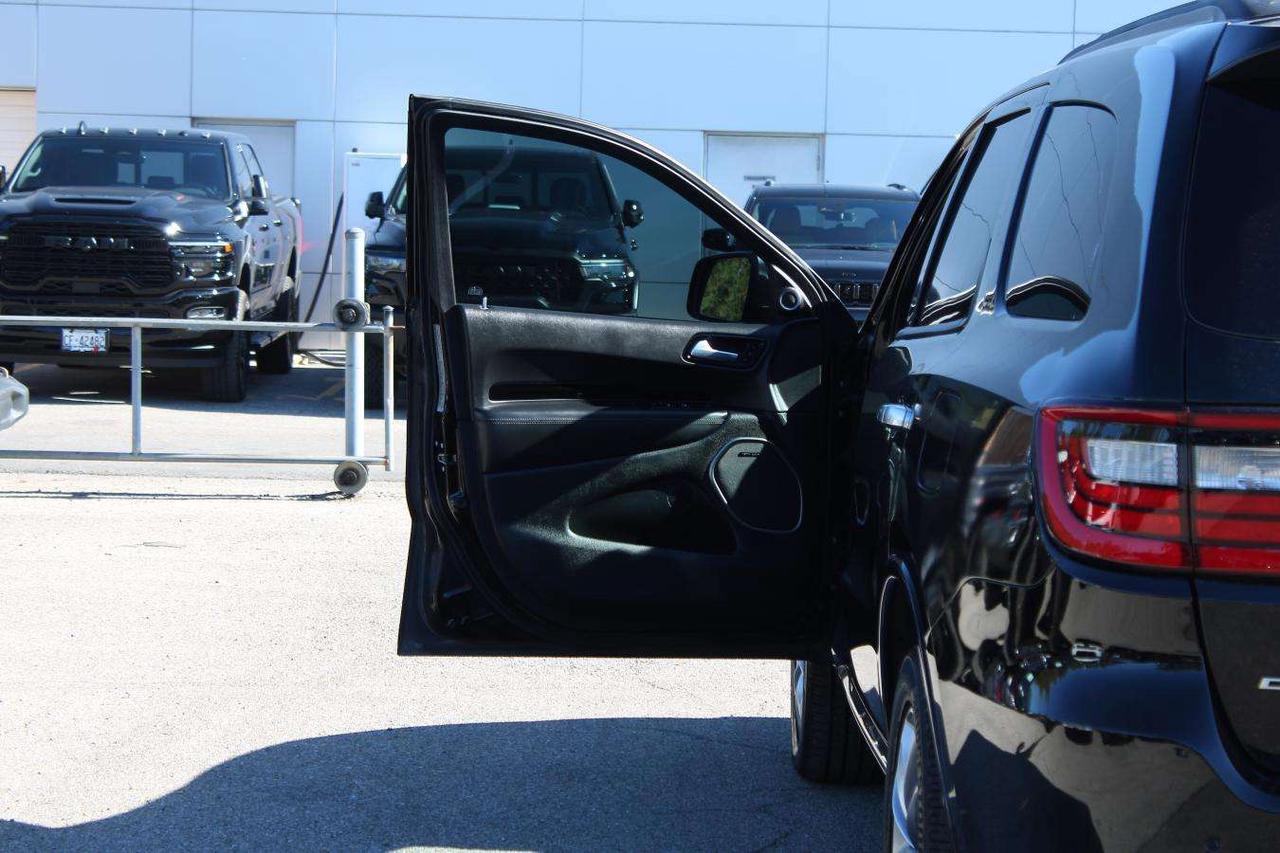 2022 Dodge Durango Citadel  Gps SiriusXM Sunroof ReverseCamera Parkin Photo