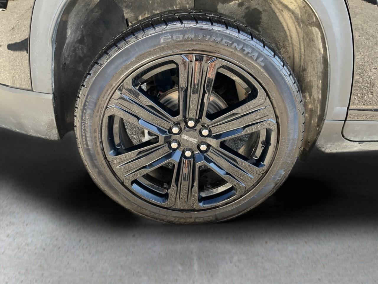 2025 GMC Acadia Elevation 4dr All-Wheel Drive Photo