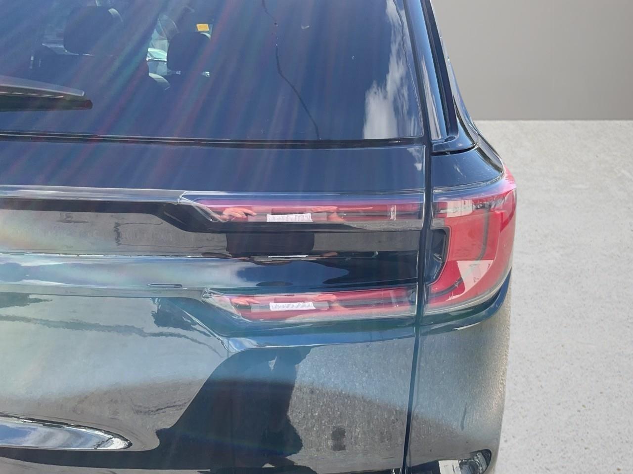 2025 GMC Acadia Elevation 4dr All-Wheel Drive Photo
