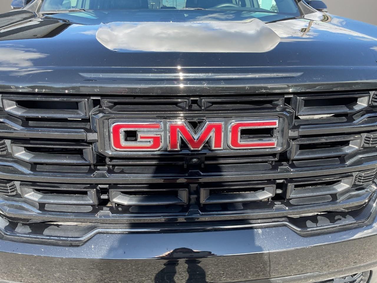 2025 GMC Acadia Elevation 4dr All-Wheel Drive Photo