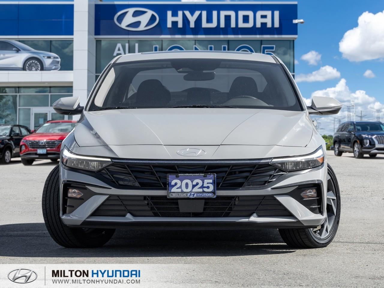 2025 Hyundai Elantra HEV Luxury 4dr Sedan Photo5