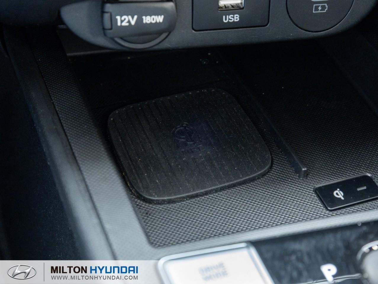 2025 Hyundai Elantra HEV Luxury 4dr Sedan Photo