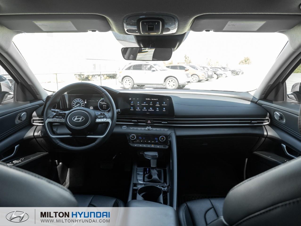 2025 Hyundai Elantra HEV Luxury 4dr Sedan Photo