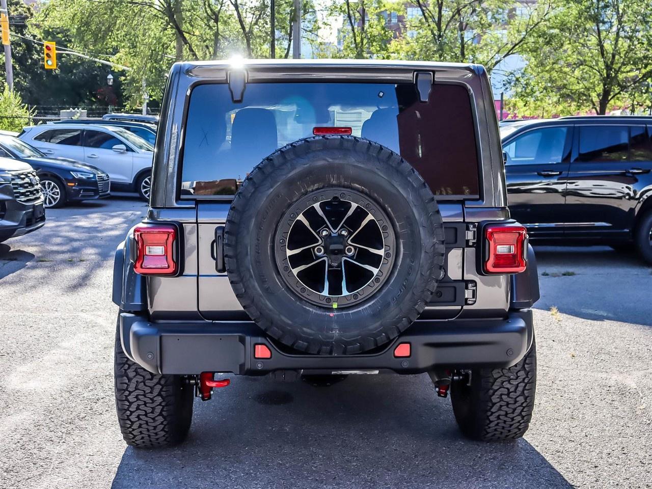 2027 Jeep Wrangler Rubicon X 4 Door 4x4 Photo3
