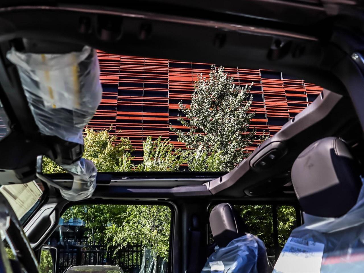 2027 Jeep Wrangler Rubicon X 4 Door 4x4 Photo