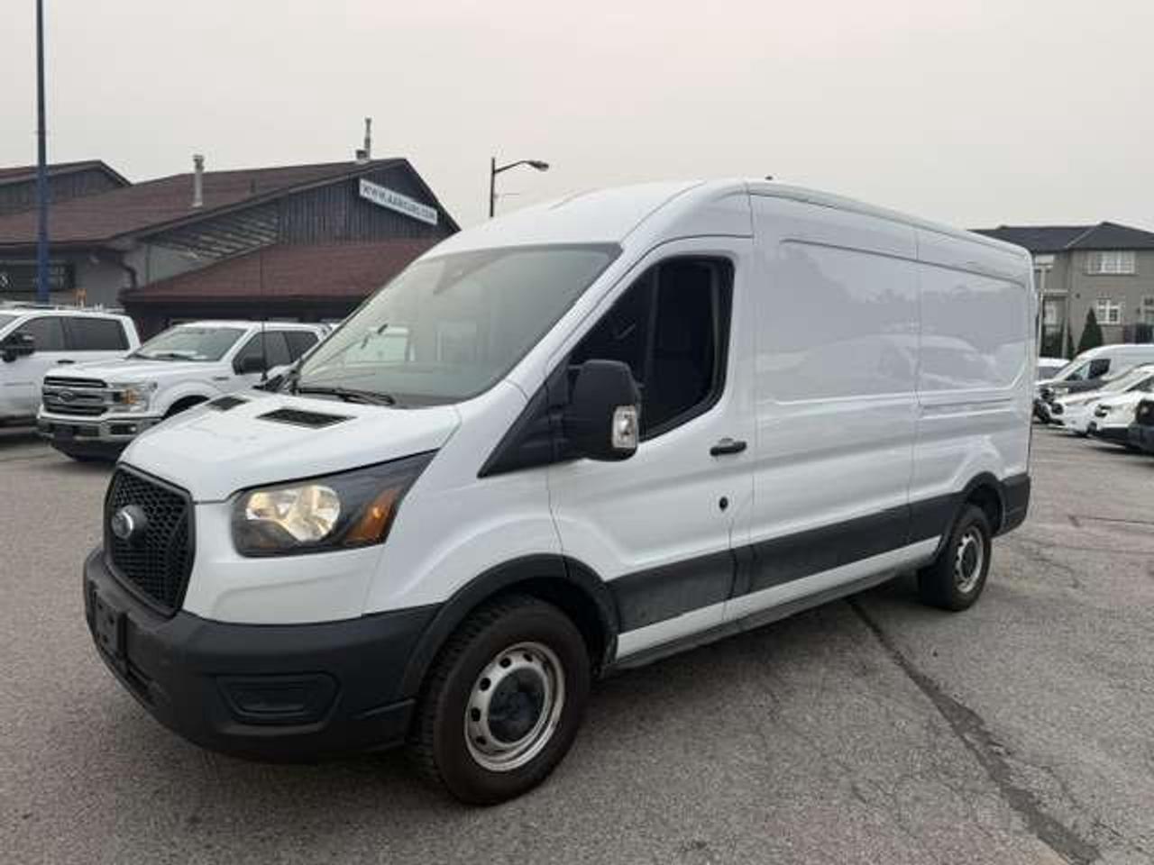 2024 Ford Transit Cargo Van 52,000 Kms from new. Factory warranty. Photo1