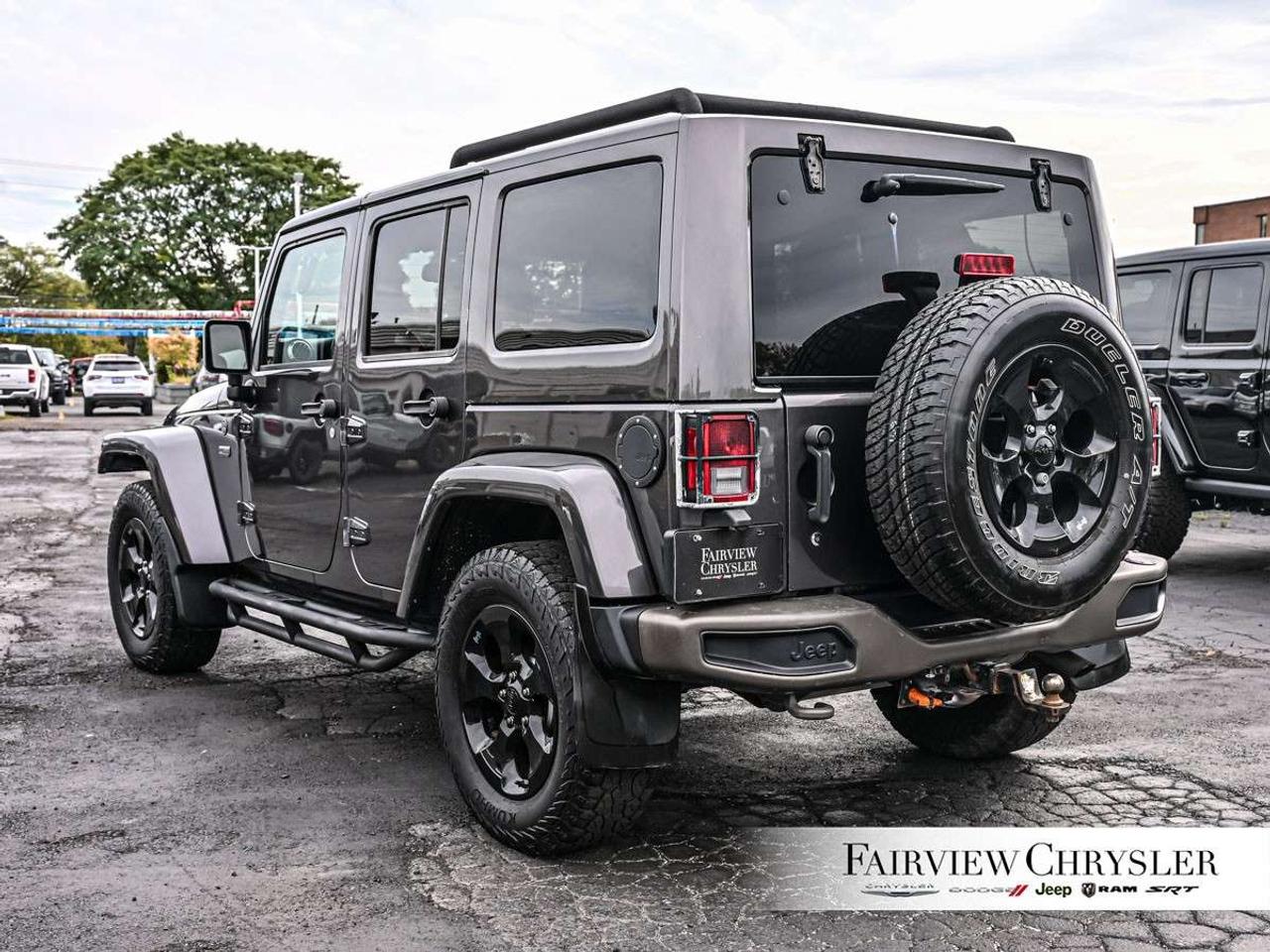 2016 Jeep Wrangler 4WD 4dr 75th Anniversary 6 SPD MANUAL    75TH ANNIVERSARY   CLEAN CARFAX   BLUETOOTH Photo