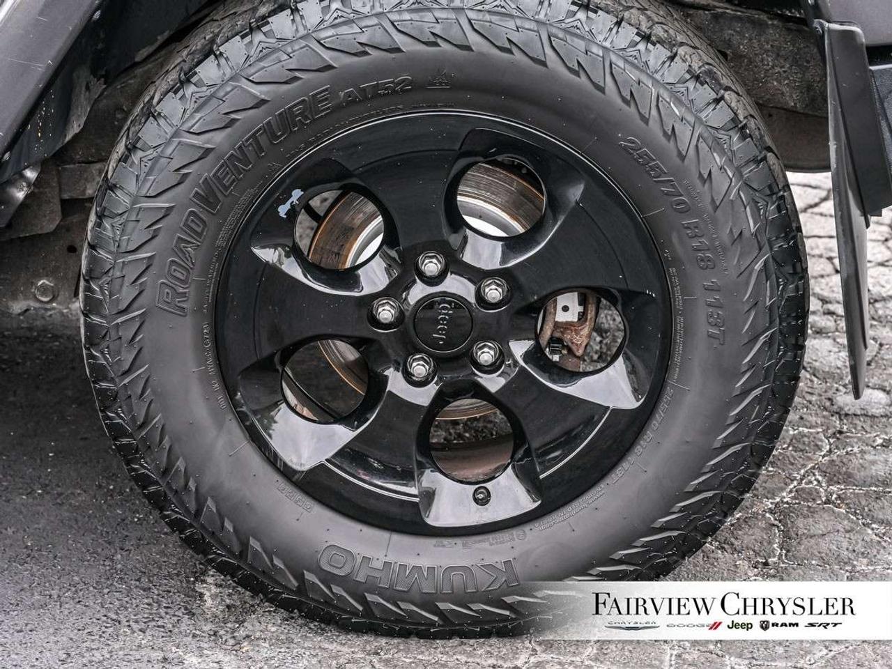 2016 Jeep Wrangler 4WD 4dr 75th Anniversary 6 SPD MANUAL    75TH ANNIVERSARY   CLEAN CARFAX   BLUETOOTH Photo