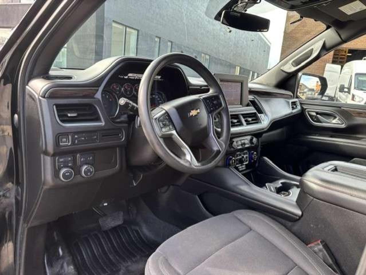 2021 Chevrolet Tahoe 4X4 8 PASSENGER-CAMERA-1 OWNER-CERTIFIED! Photo