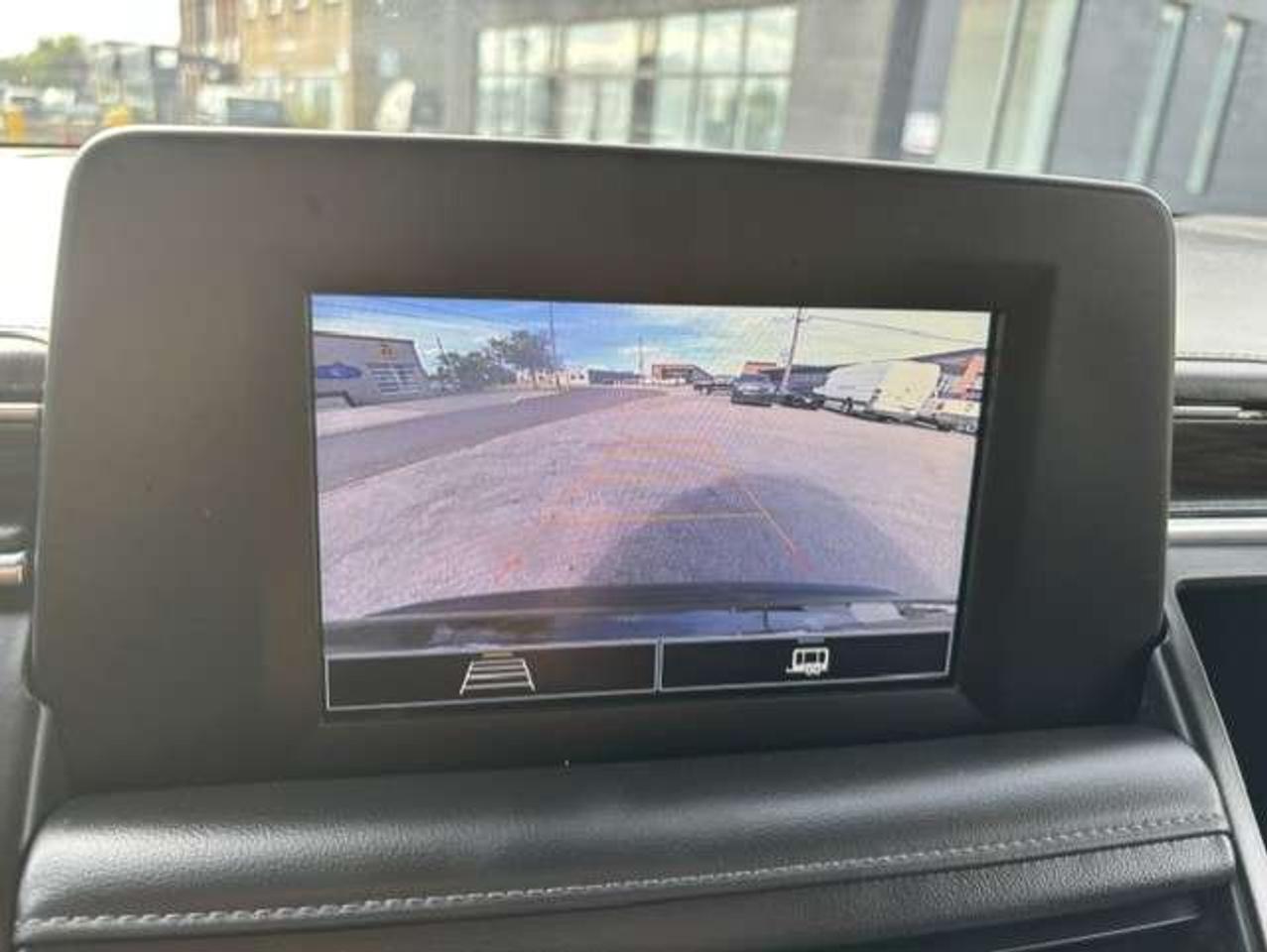 2021 Chevrolet Tahoe 4X4 8 PASSENGER-CAMERA-1 OWNER-CERTIFIED! Photo