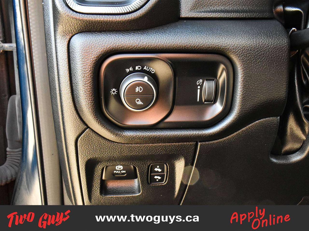 2024 RAM 1500 Sport 4x4 Leather Nav Back Up Camera Photo