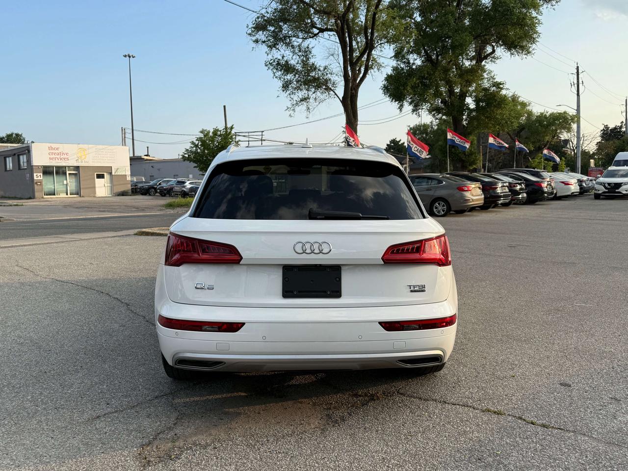 2018 Audi Q5 Progressiv l AWD l 2.0T l Panoramic Roof l Quattro Photo