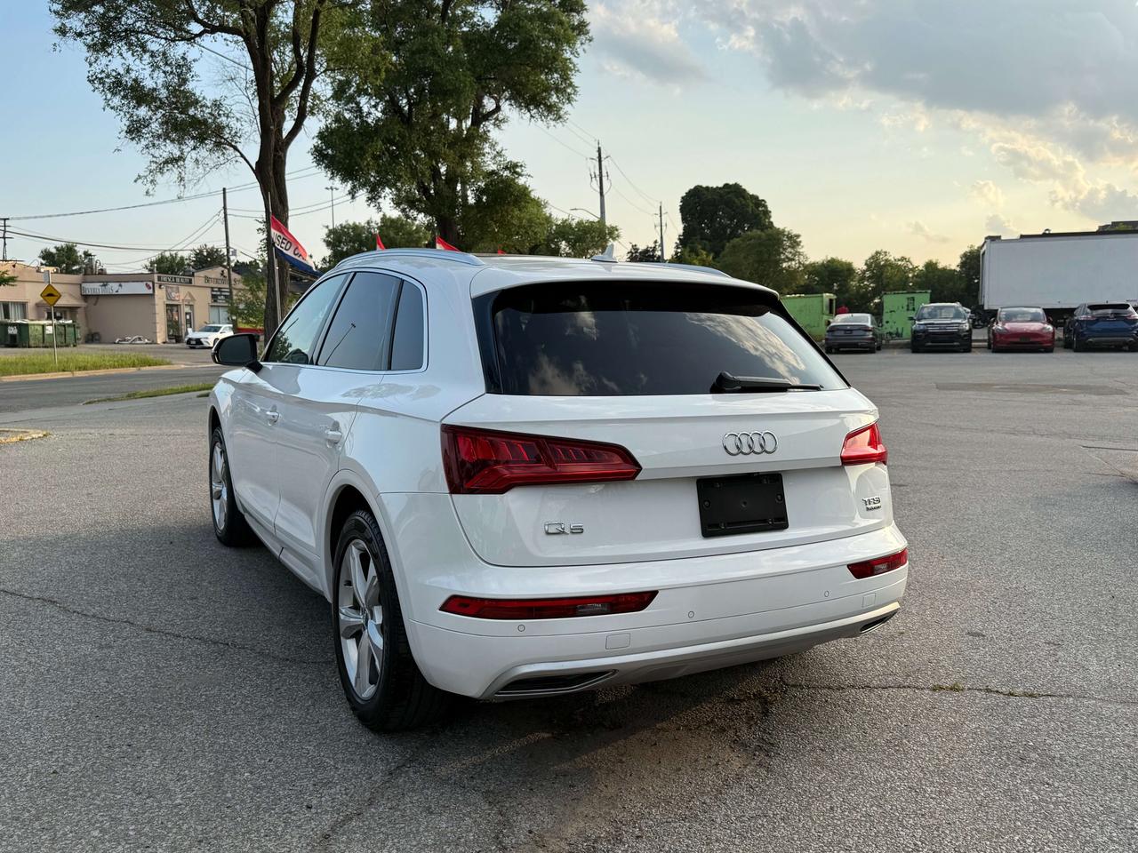 2018 Audi Q5 Progressiv l AWD l 2.0T l Panoramic Roof l Quattro Photo3