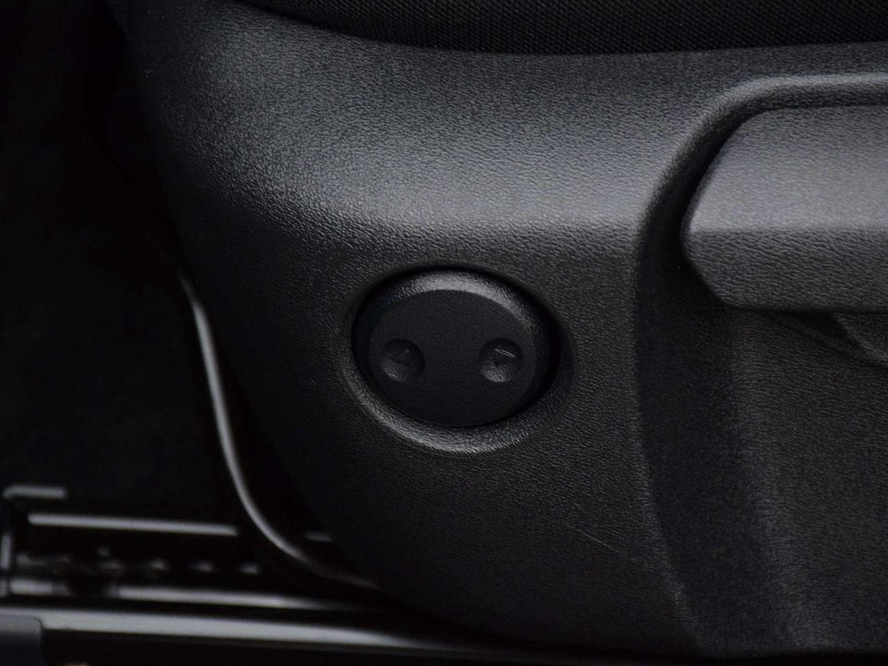 2024 Nissan Rogue S ~Heated Seats + Wheel ~Carplay ~Blind Spot ~Cam Photo