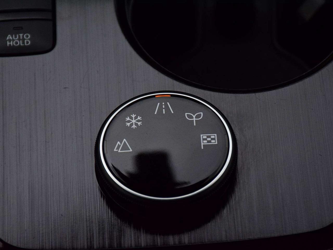 2024 Nissan Rogue S ~Heated Seats + Wheel ~Carplay ~Blind Spot ~Cam Photo