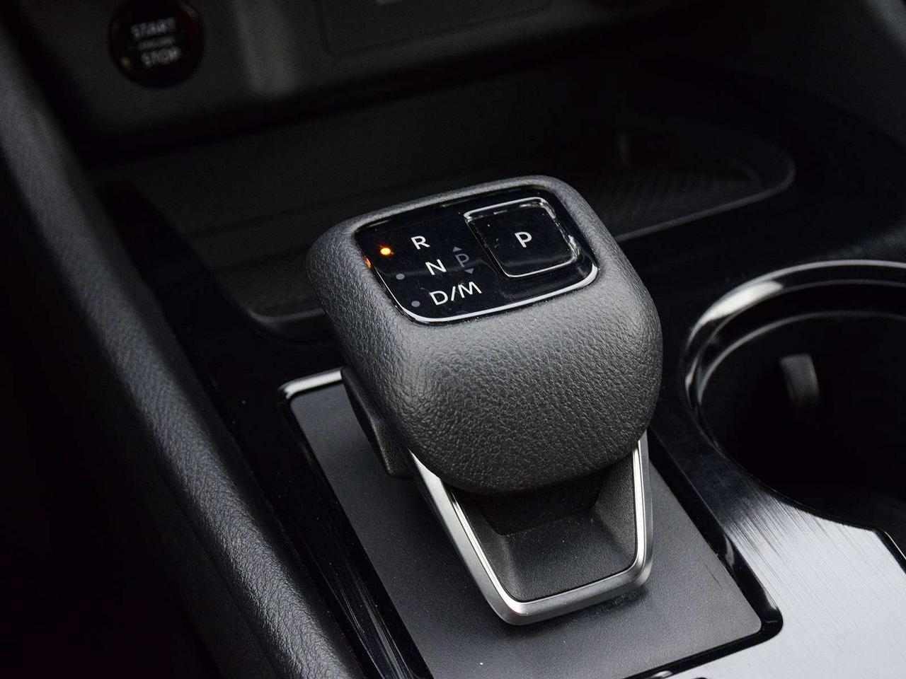 2024 Nissan Rogue S ~Heated Seats + Wheel ~Carplay ~Blind Spot ~Cam Photo