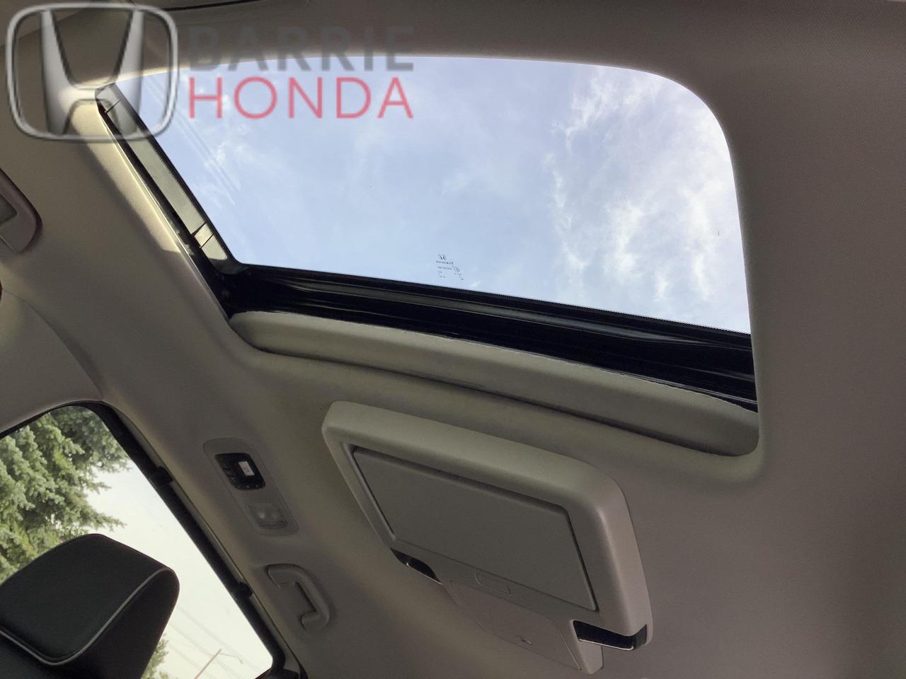 2025 Honda Odyssey Touring Passenger Van Photo