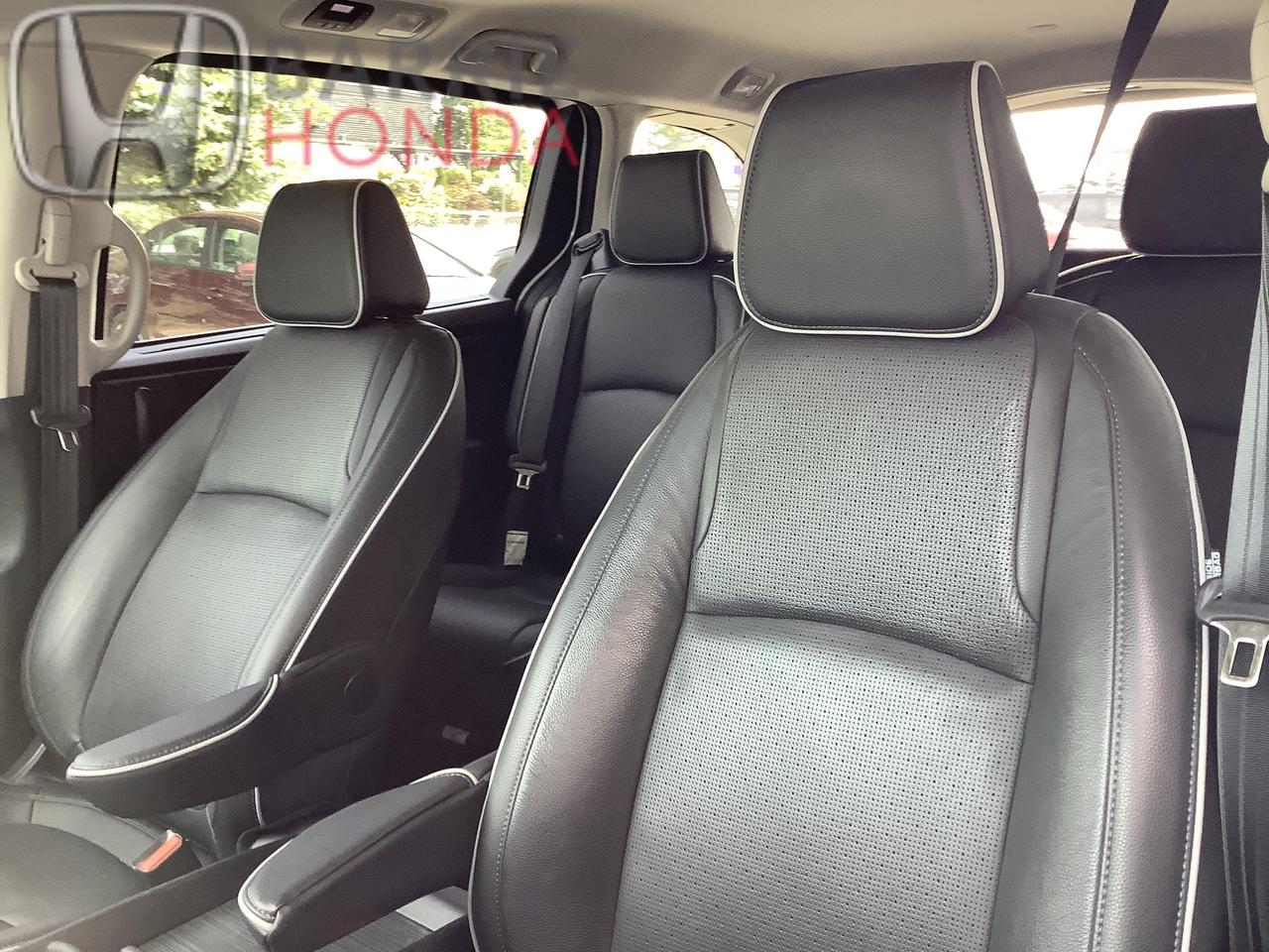 2025 Honda Odyssey Touring Passenger Van Photo
