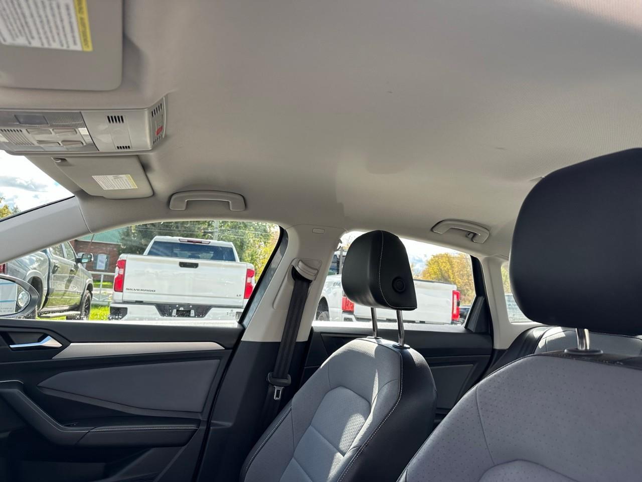 2025 Volkswagen Jetta Comfortline 4dr Sedan Photo