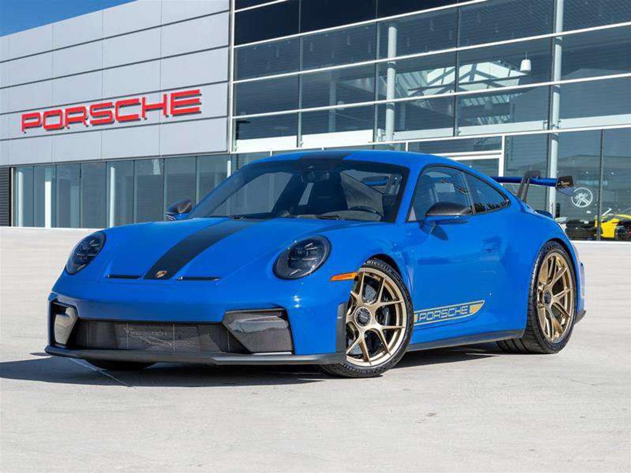 2026 Porsche 911 GT3 Coupe Front Axle Lift System Porsche Ceramic Composite Brakes (PCCB) with Calipers in High Gloss Photo0
