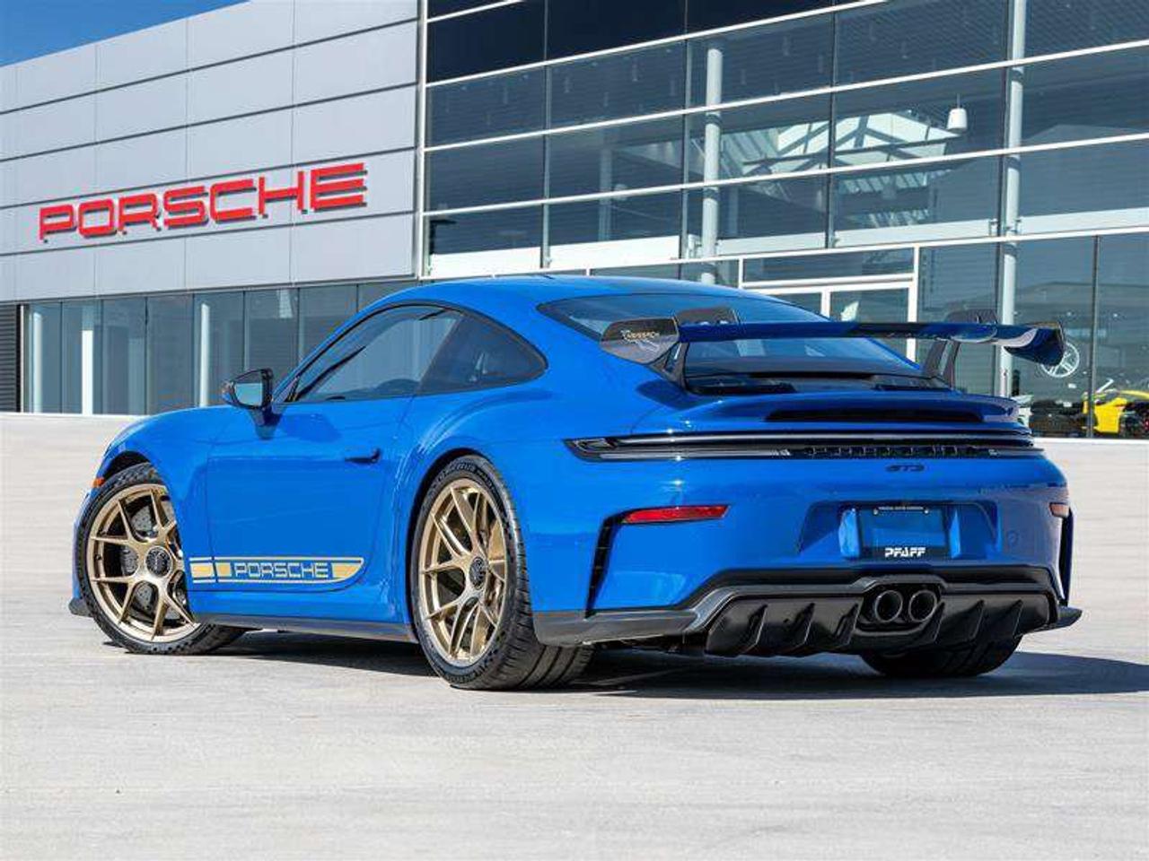 2026 Porsche 911 GT3 Coupe Front Axle Lift System Porsche Ceramic Composite Brakes (PCCB) with Calipers in High Gloss Photo3