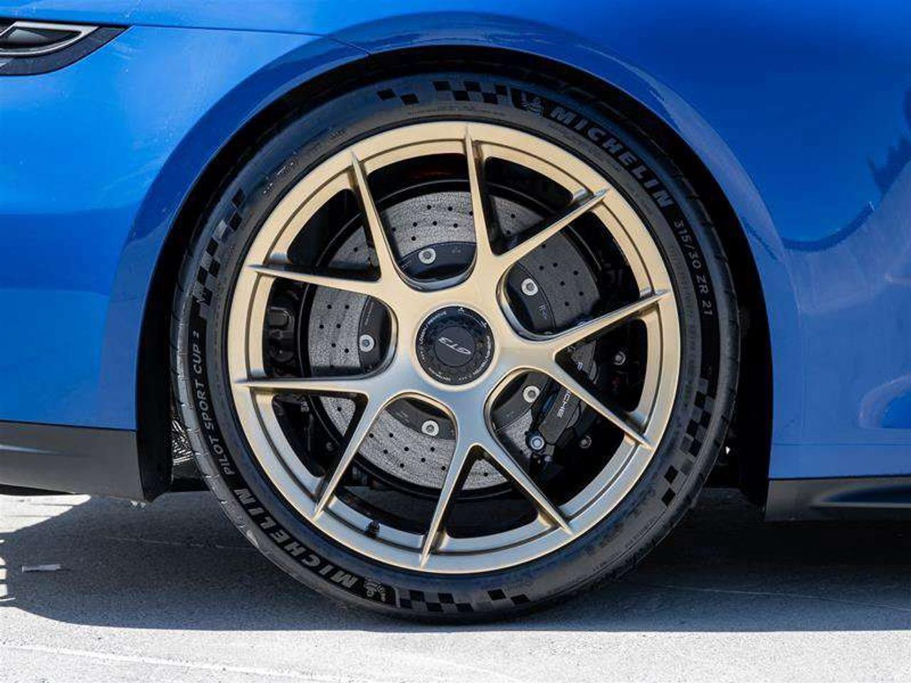 2026 Porsche 911 GT3 Coupe Front Axle Lift System Porsche Ceramic Composite Brakes (PCCB) with Calipers in High Gloss Photo