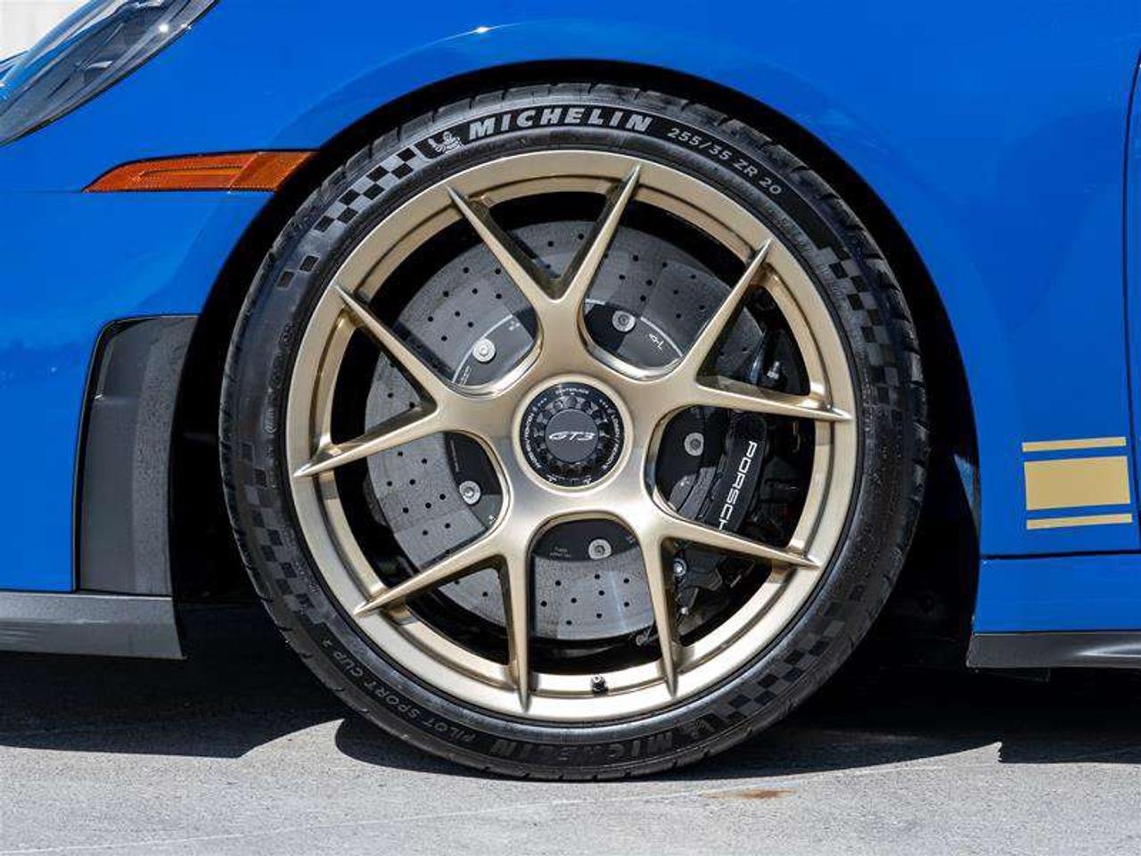 2026 Porsche 911 GT3 Coupe Front Axle Lift System Porsche Ceramic Composite Brakes (PCCB) with Calipers in High Gloss Photo