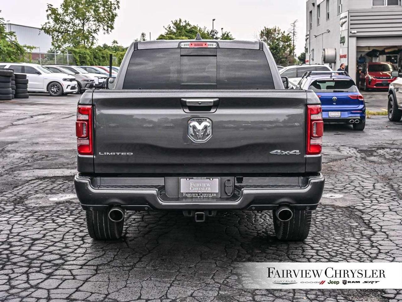 2022 RAM 1500 Limited 4x4 Crew Cab 5'7 Box TOW PKG   CARPLAY   124L FUEL TANK   22 WHEELS   CARPLAY   HEATED/COOLED SEATS Photo4