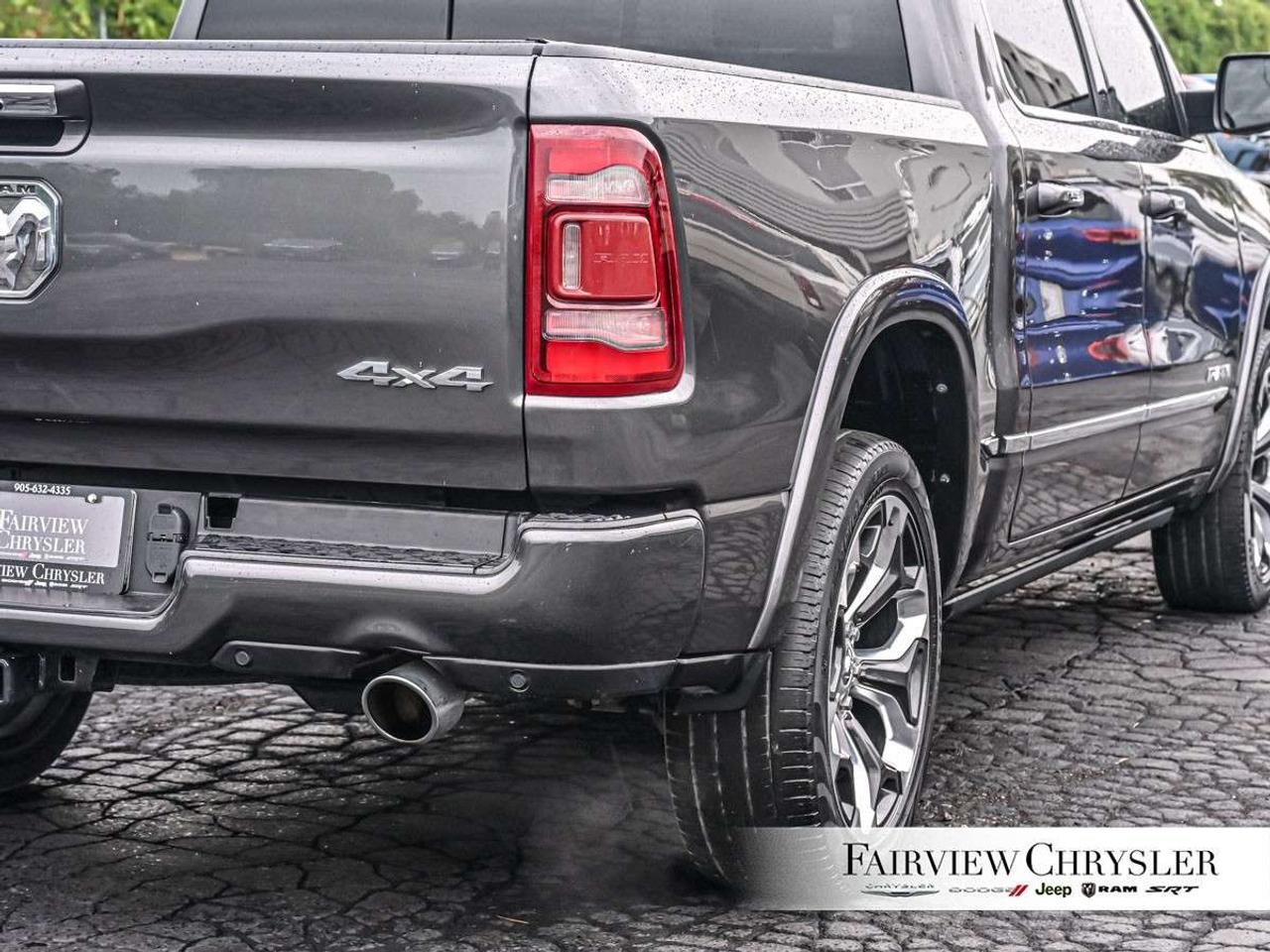 2022 RAM 1500 Limited 4x4 Crew Cab 5'7 Box TOW PKG   CARPLAY   124L FUEL TANK   22 WHEELS   CARPLAY   HEATED/COOLED SEATS Photo