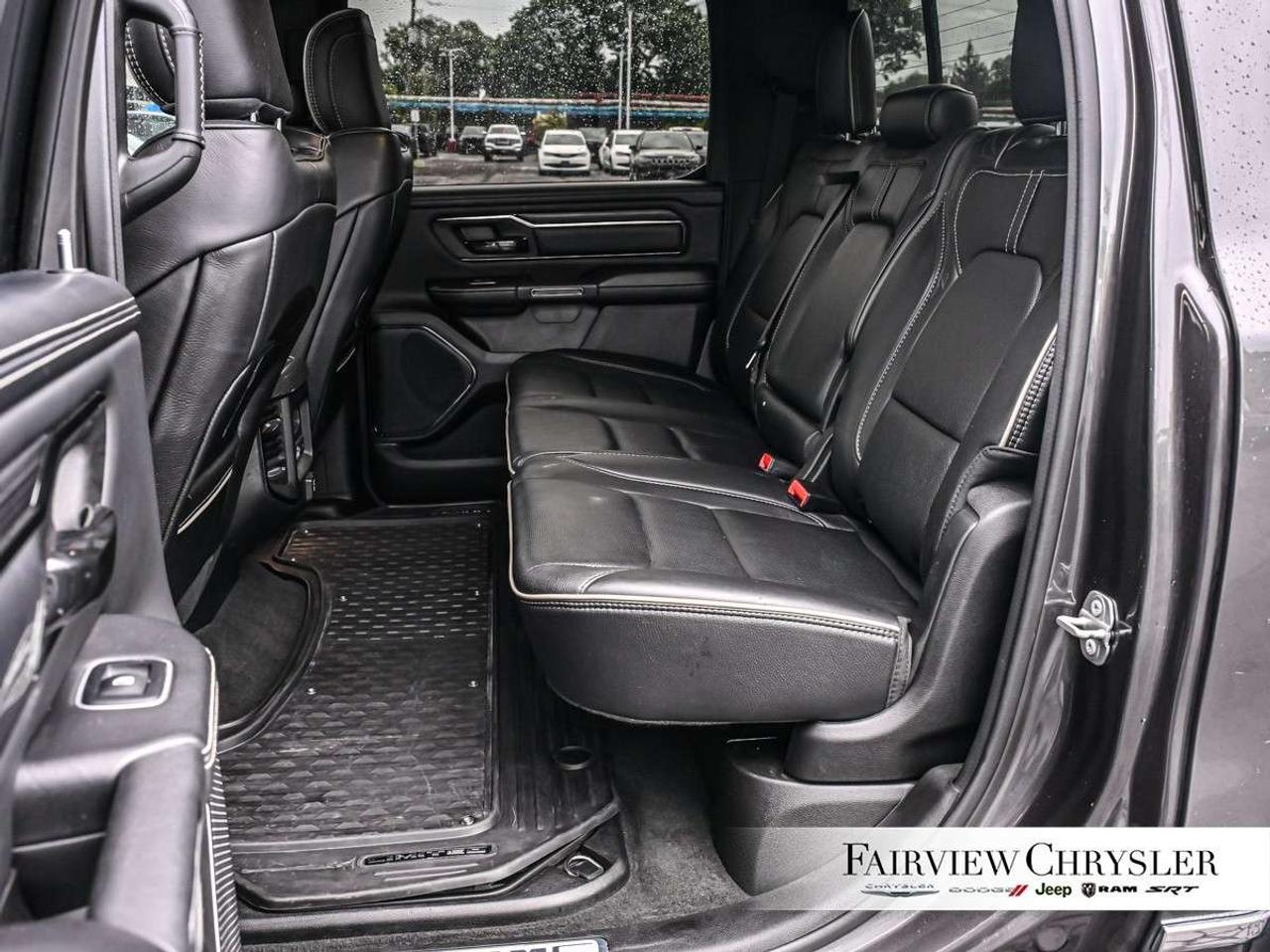 2022 RAM 1500 Limited 4x4 Crew Cab 5'7 Box TOW PKG   CARPLAY   124L FUEL TANK   22 WHEELS   CARPLAY   HEATED/COOLED SEATS Photo