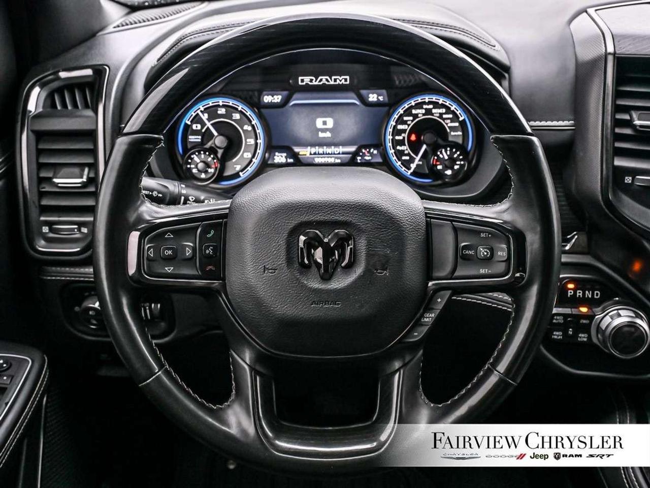 2022 RAM 1500 Limited 4x4 Crew Cab 5'7 Box TOW PKG   CARPLAY   124L FUEL TANK   22 WHEELS   CARPLAY   HEATED/COOLED SEATS Photo