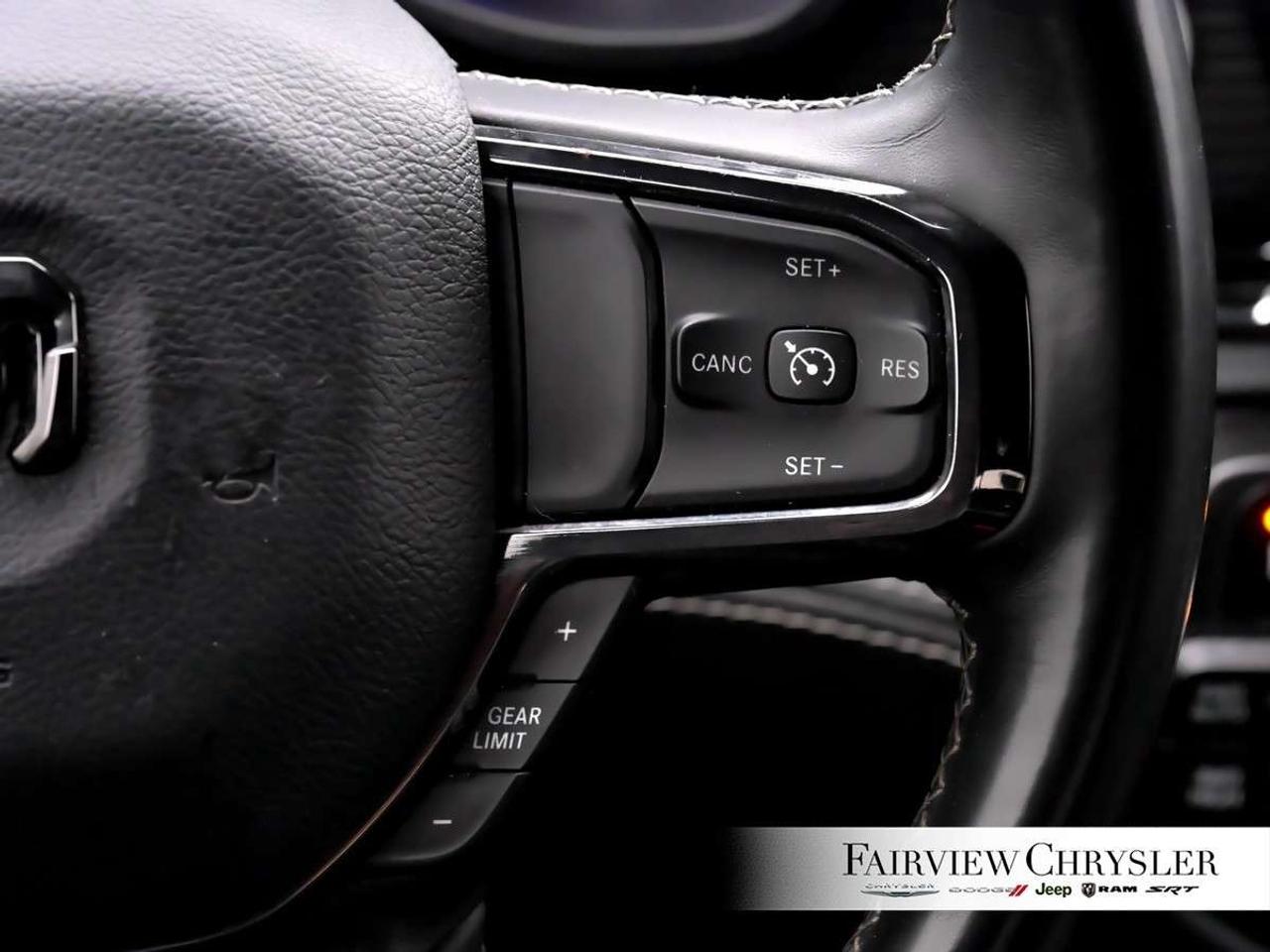 2022 RAM 1500 Limited 4x4 Crew Cab 5'7 Box TOW PKG   CARPLAY   124L FUEL TANK   22 WHEELS   CARPLAY   HEATED/COOLED SEATS Photo