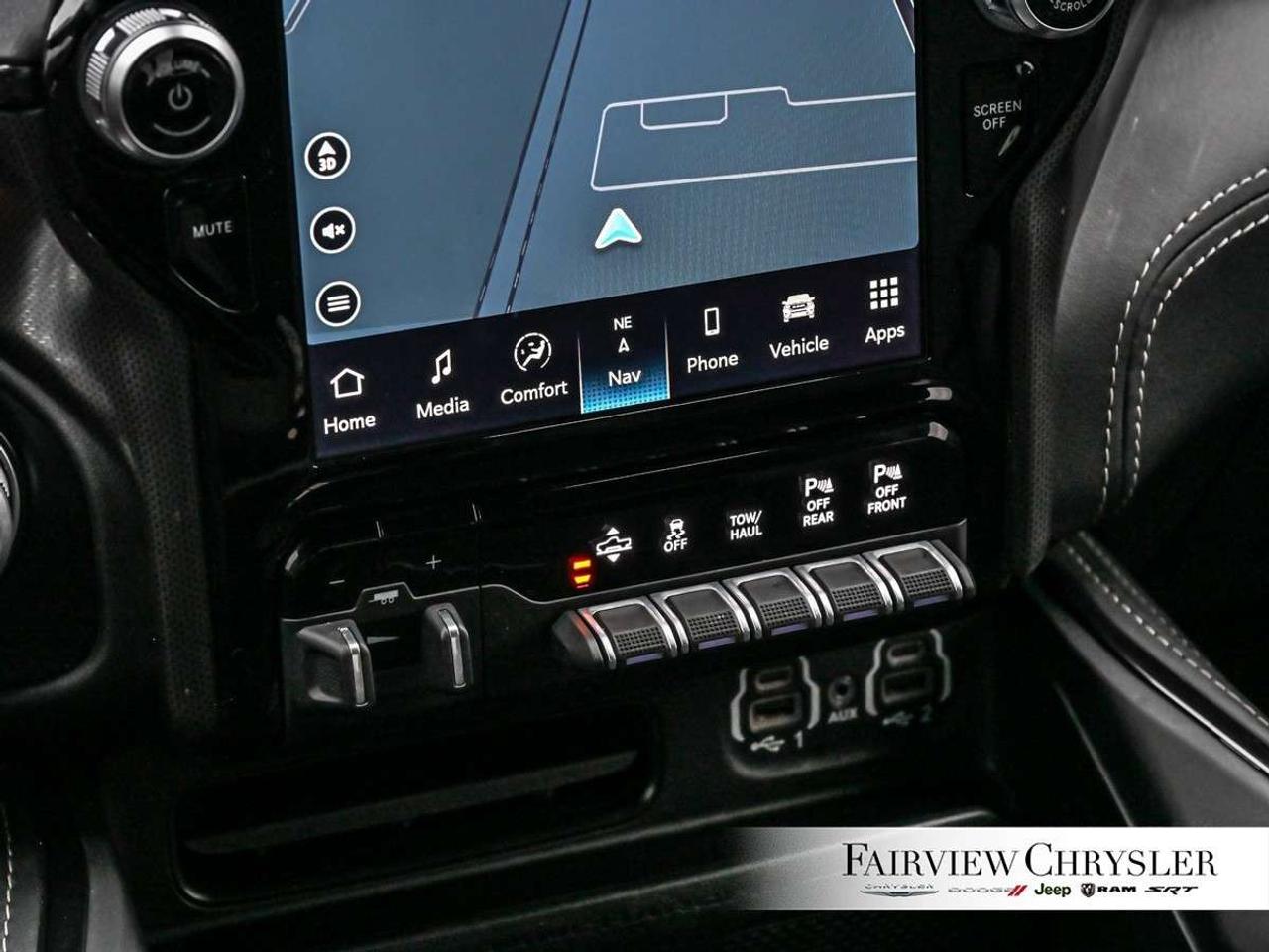 2022 RAM 1500 Limited 4x4 Crew Cab 5'7 Box TOW PKG   CARPLAY   124L FUEL TANK   22 WHEELS   CARPLAY   HEATED/COOLED SEATS Photo