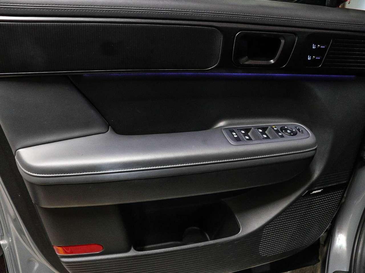 2024 Hyundai Santa Fe ULTIMATE CALLIGRAPHY AWD Photo