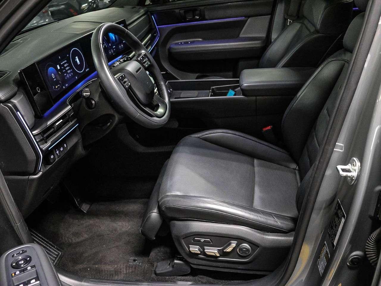 2024 Hyundai Santa Fe ULTIMATE CALLIGRAPHY AWD Photo