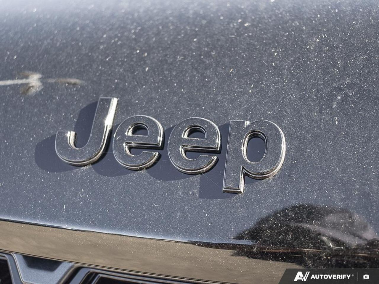 2027 Jeep Grand Cherokee Base 4dr 4x4 Photo