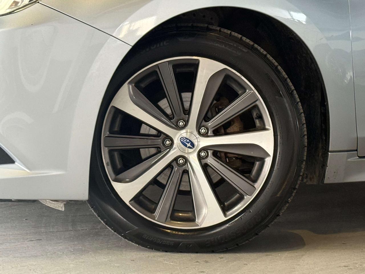 2017 Subaru Legacy No Accidents l Limited l 2.5i l Eyesight l AWD l Photo