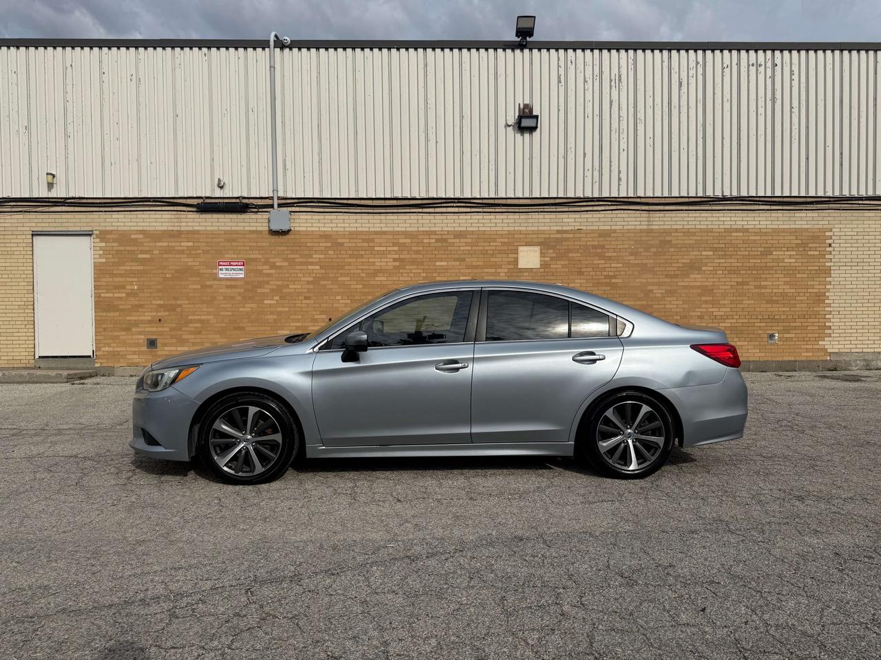 2017 Subaru Legacy No Accidents l Limited l 2.5i l Eyesight l AWD l Photo2